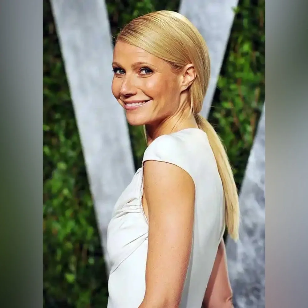 ✨ Iconic TOM FORD Gwnyeth Paltrow Oscar Ivory Silk Gown / Asymmetrical neck ✨ - Picture 7 of 8